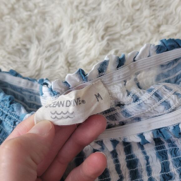 Ocean Drive Tie Dye Smocked Crop Tube Top Medium - Picture 4 of 5